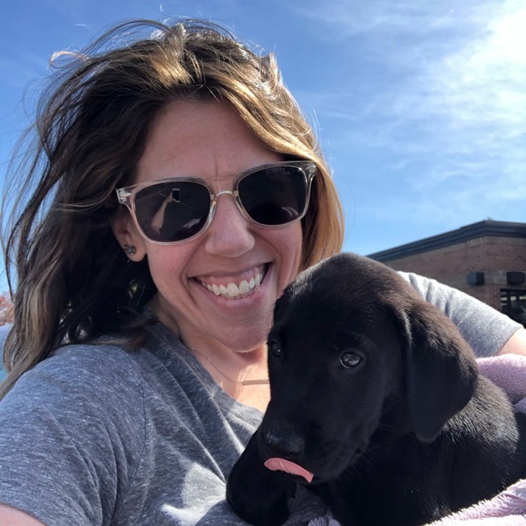 Meet your Posher, Laura - Picture 2 of 2